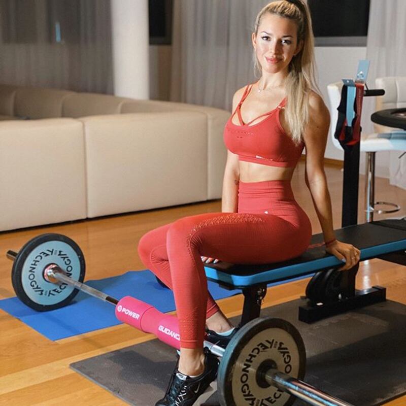 Agustina Gandolfo incantevole su Instagram 7