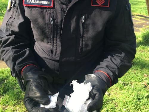 Tor Bella Monaca, pusher prende a testate carabinieri: arrestato