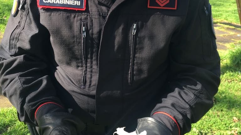 Tor Bella Monaca, pusher prende a testate carabinieri: arrestato