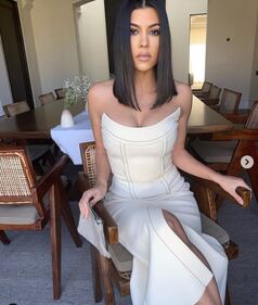 Kim Kardashian e le sorelle in foto 6