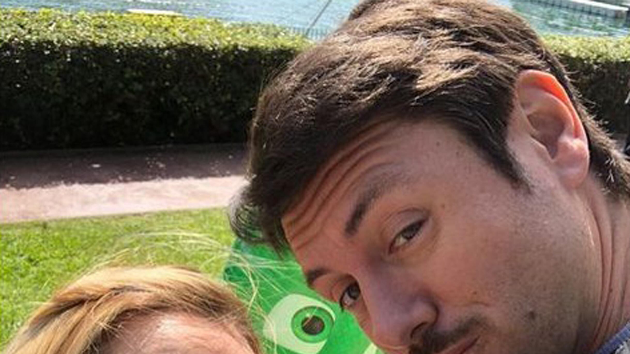 "Nostra figlia non ha capito ma sa che la mamma ha vinto": parla il compagno della Meloni