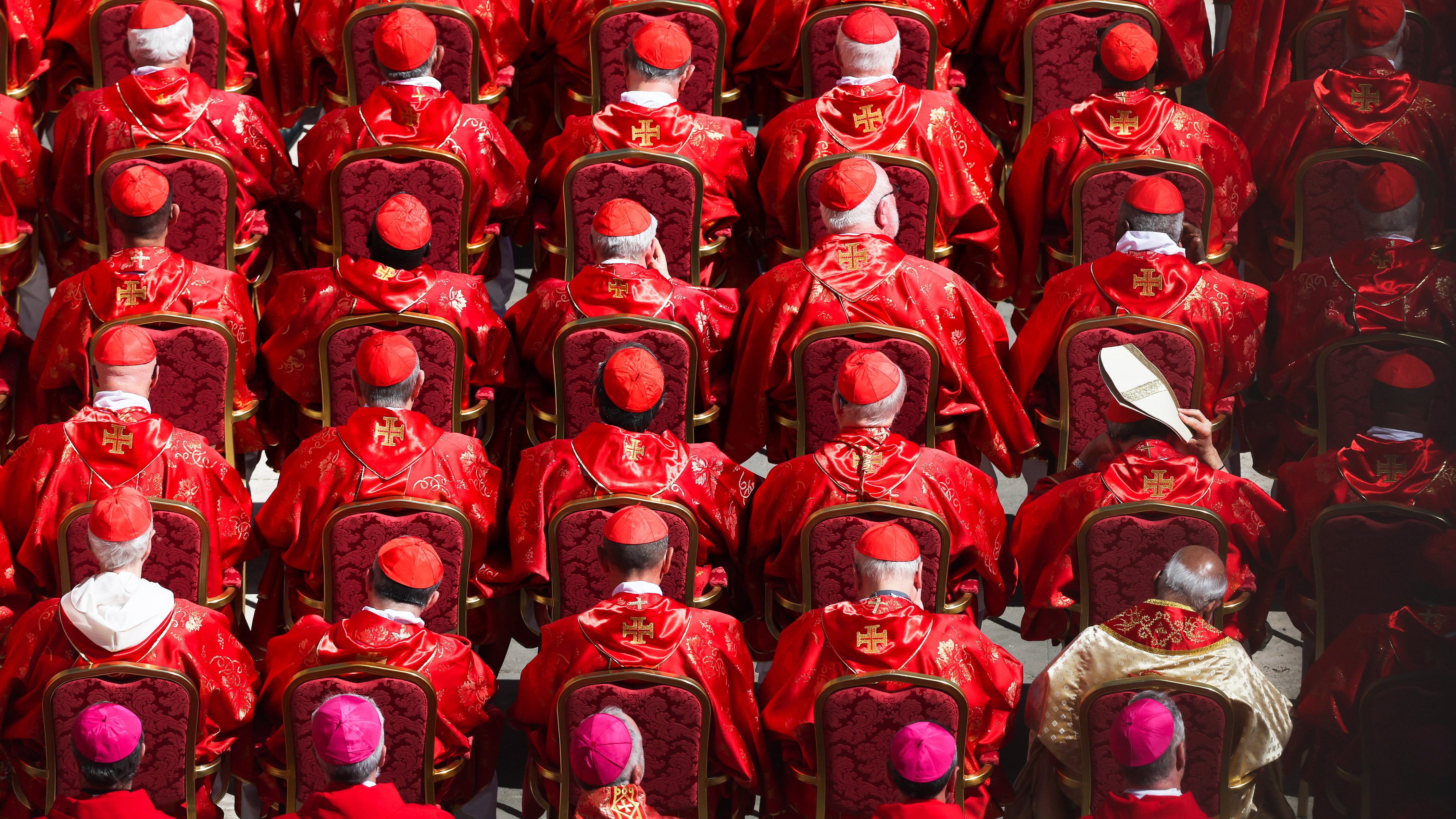 L'idea dei cardinali. "Seguiamo la linea di Francesco"