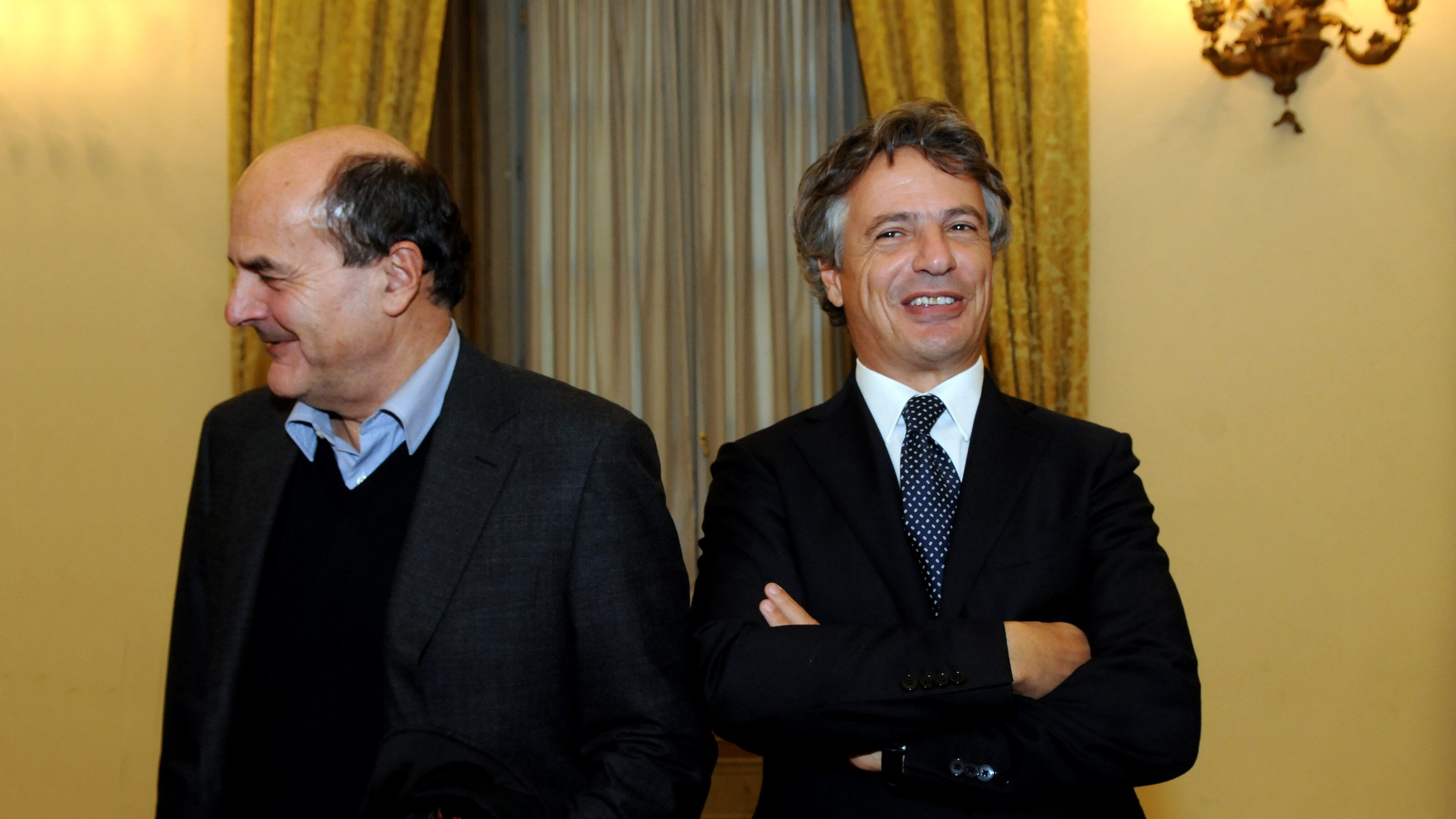 Mps, Bersani si difende: "Non passeremo da amiconi delle banche"