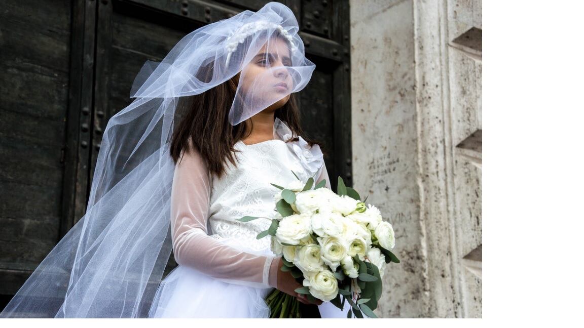 Pakistan, 15enne cristiana convertita e data in sposa a un musulmano