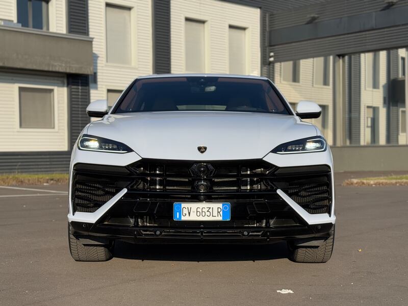 Lamborghini Urus SE: guarda la gallery del nuovo super-SUV da 800 CV 3