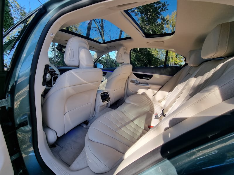 Mercedes Classe E 2024: guarda la gallery della prova 17
