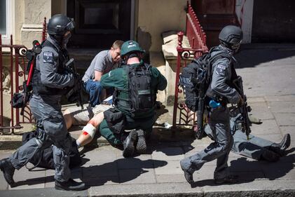 Maxi-esercitazione antiterrorismo a Londra 11