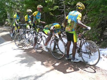 Allenamento con sorpresa: i ciclisti del Ruanda vedono per la prima volta la neve 7