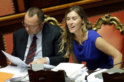 Il ministro Boschi in aula al Senato 10