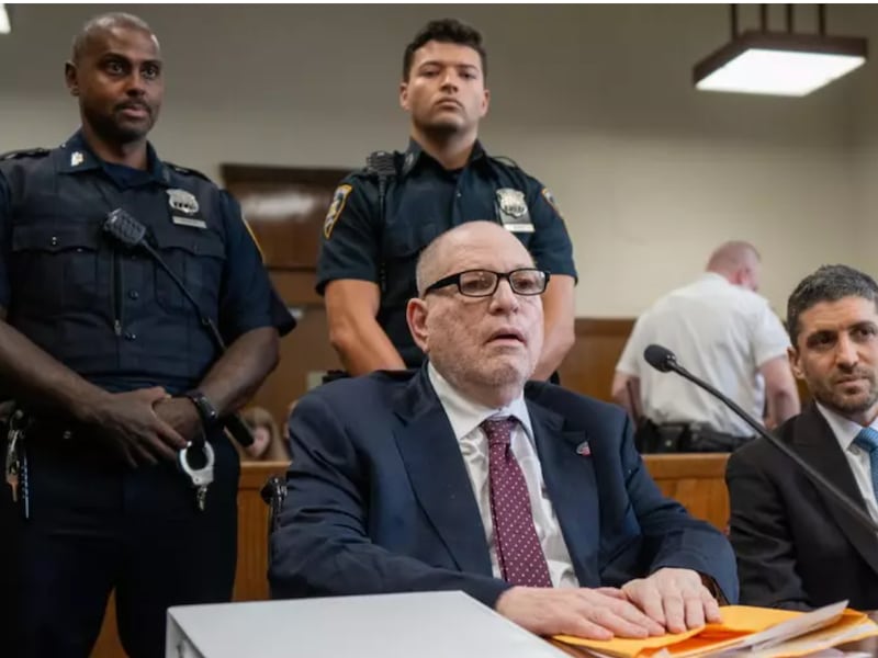 Arriva la condanna per Harvey Weinstein, 15 anni di carcere per l’aggressione sessuale del 2006