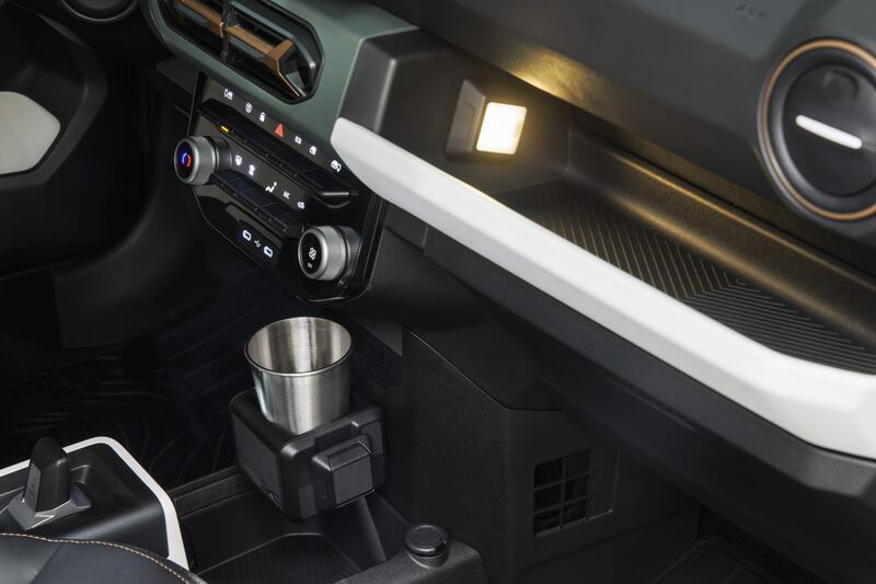 Dacia Spring 2024: guarda tutte le foto di interni ed esterni 11