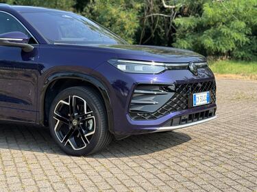 Volkswagen Tayron: guarda la gallery del nuovo SUV per famiglie, anche 7 posti 16