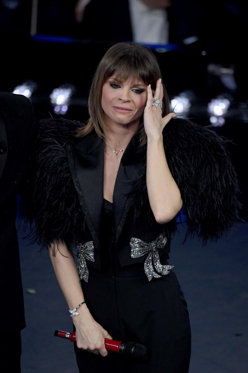 Sanremo 2019: l'esibizione di Alessandra Amoroso 8