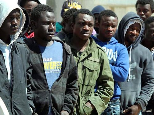 Arrivano gli immigrati, albergatori in rivolta: "Allontanano i turisti"