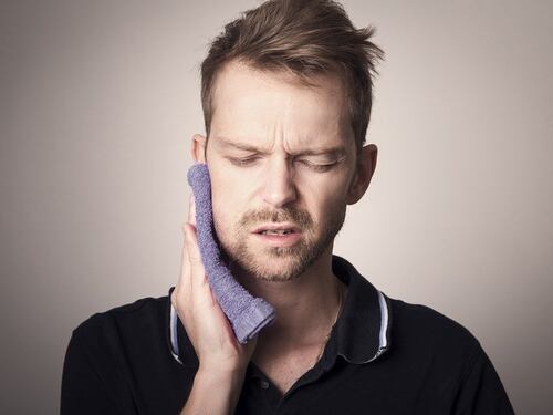 Dente del giudizio, che cos’è e perché provoca problemi