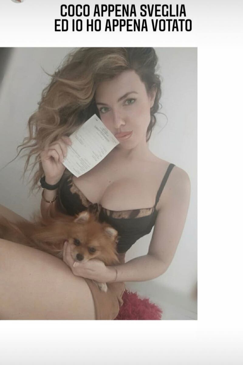 Vittoria De Felice, la candidata sexy del Pd di Trento 5