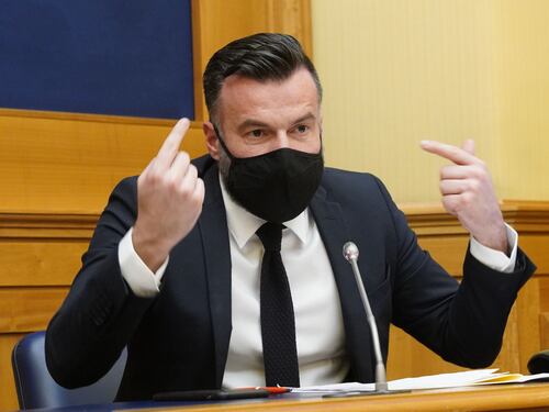 Ddl Zan, il Pd in pressing Ma ora la Lega insorge: "Una manovra contro di noi"