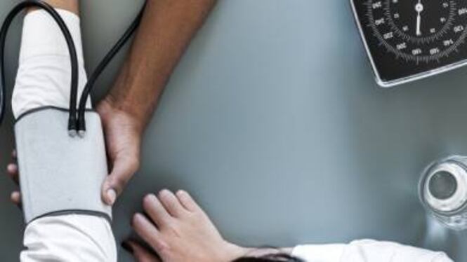 Ipertensione arteriosa: fare sesso regolarmente aiuta