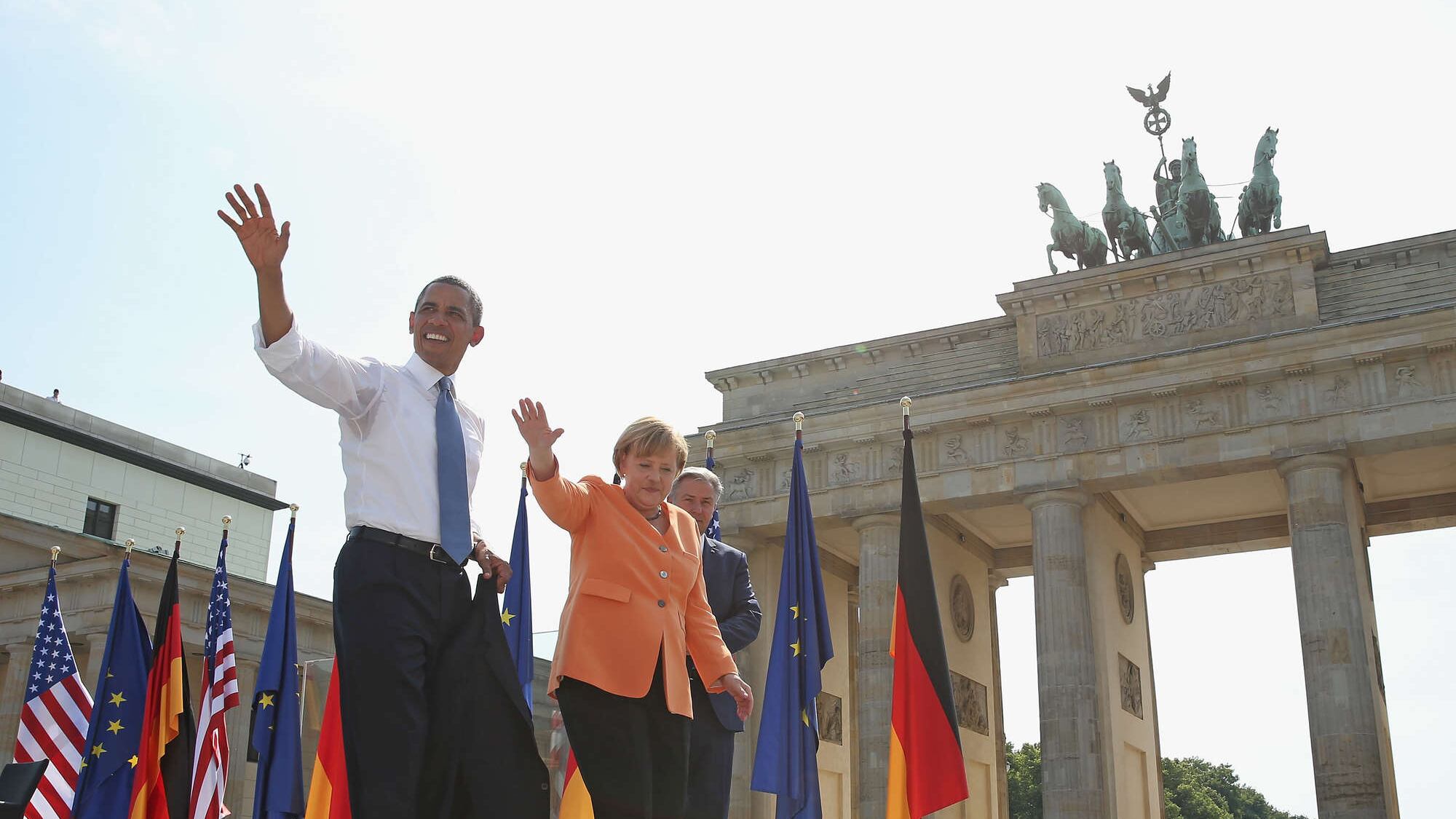 Lagerfeld critica Merkel: "Non sa proprio vestirsi"