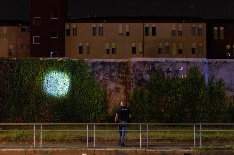 Rivolta al carcere Beccaria: struttura cinturata. Caccia all'uomo per due evasi 13