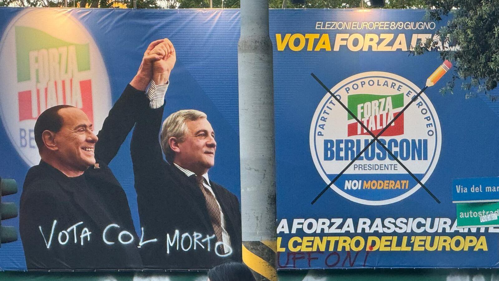 "Vota col morto". Lo sfregio sul manifesto con Berlusconi