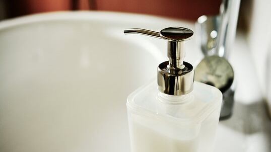 Occhio al sapone, può farci male