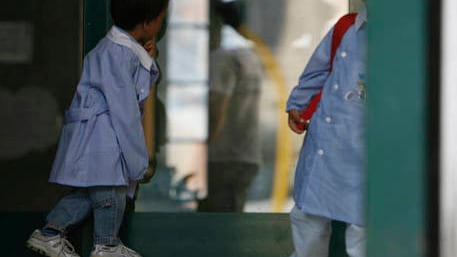 Palermo, crollo di calcinacci a scuola. Ferita una bambina
