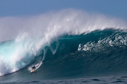 Triple Crown of Surfing, prima grande giornata di surf alle Hawaii 1