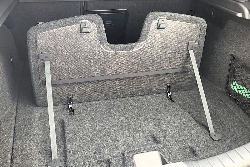 Polestar 2 (MY24): guarda tutte le foto 9