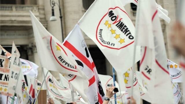 Il trucchetto dei grillini: i 300 euro a Rousseau li pagano gli italiani