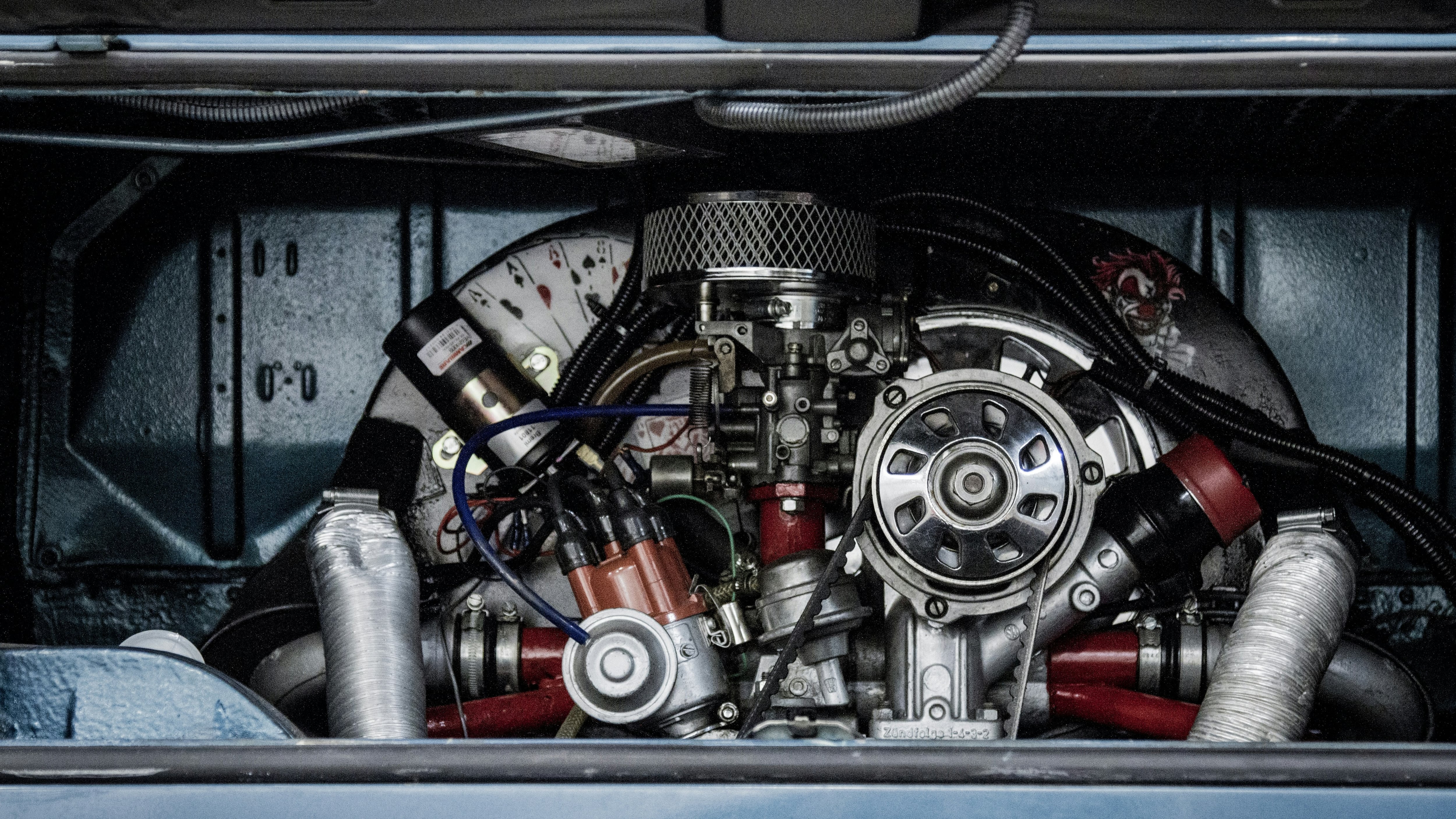 Sedia elettrica e auto elettrica
