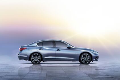 Infiniti Q50 3