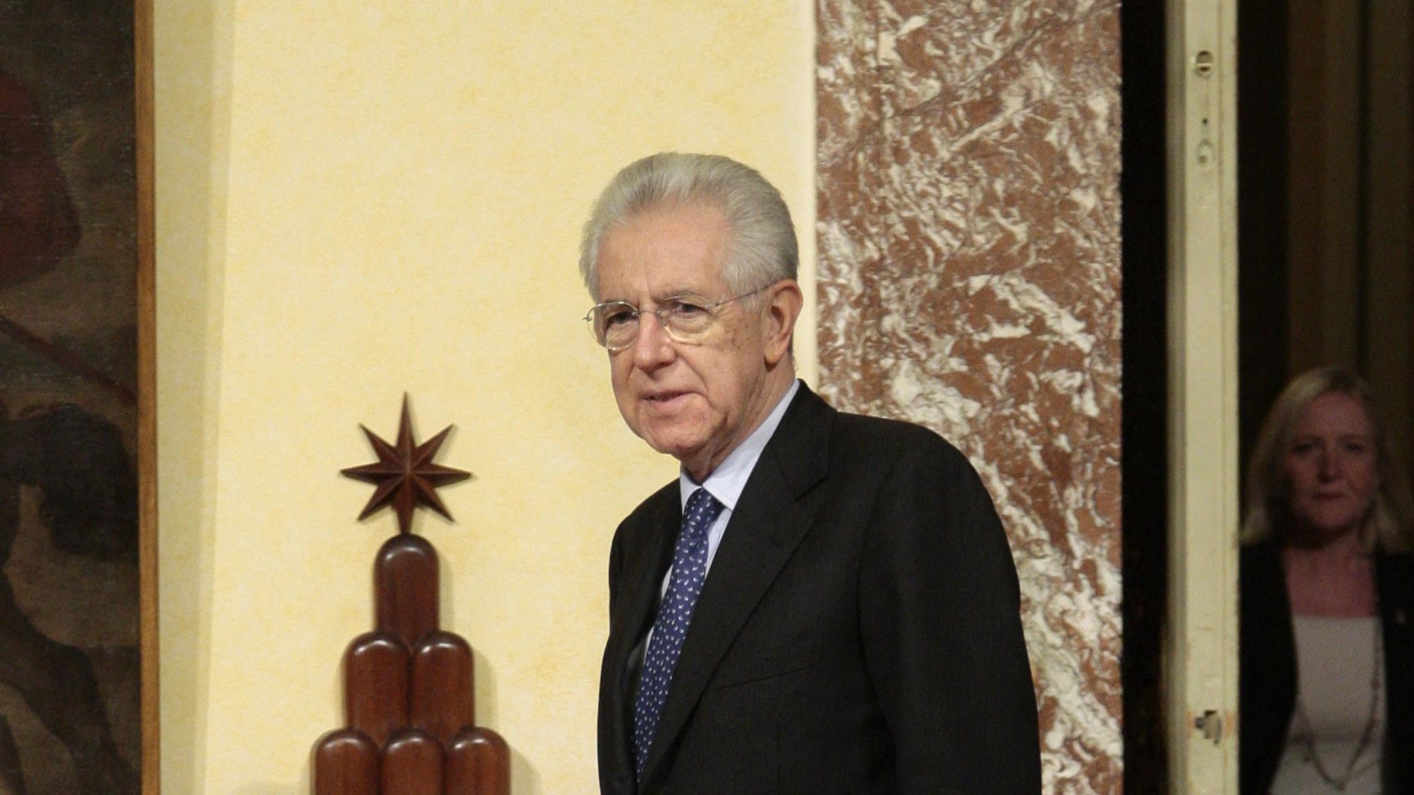 Monti: "Il Pd? È vecchio: è nato nel 1921"