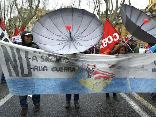 Roma, i Cobas manifestano contro Obama
