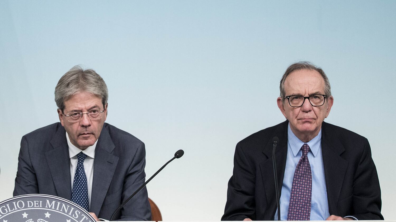 La cambiale di Padoan: in arrivo aumenti Iva per mille euro all'anno