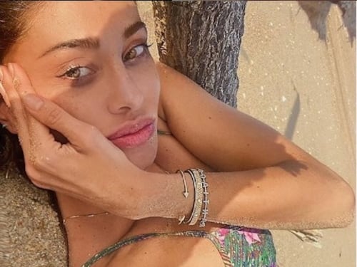 Belen Rodriguez infiamma i social. Ma non tutti i fan apprezzano