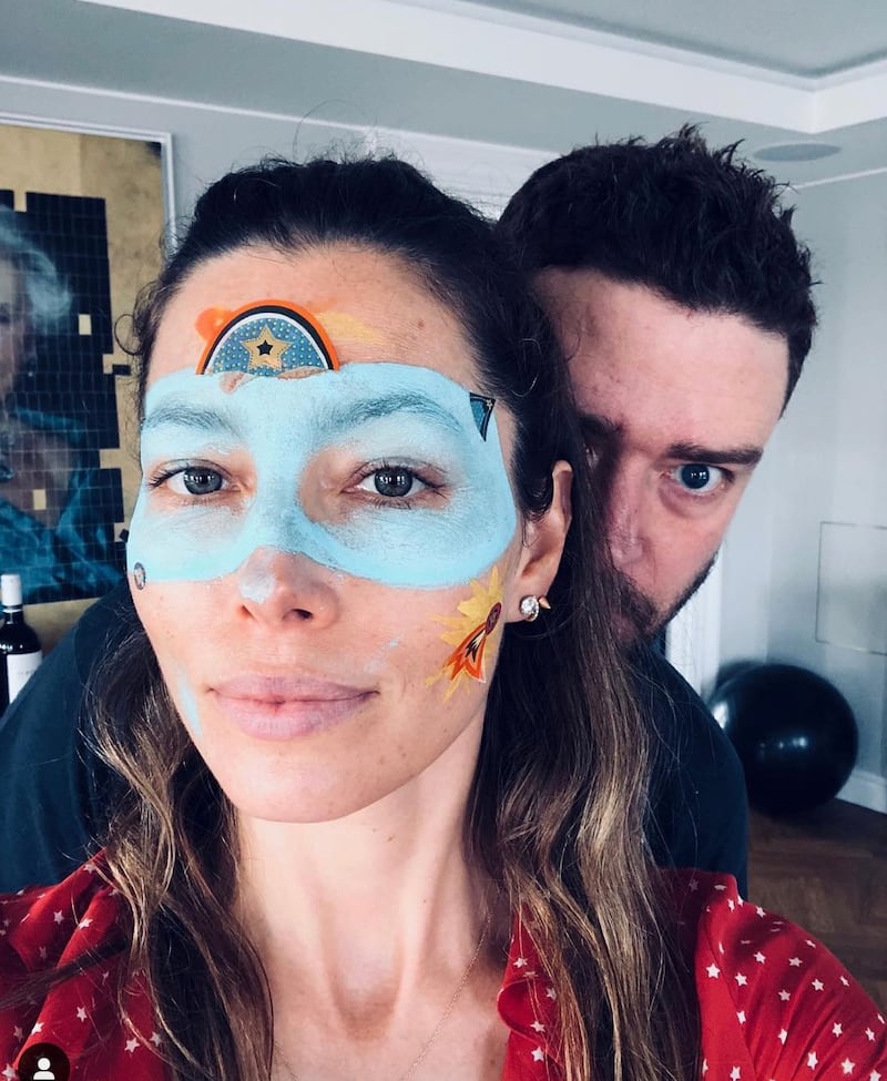Jessica Biel su Instagram: foto 8