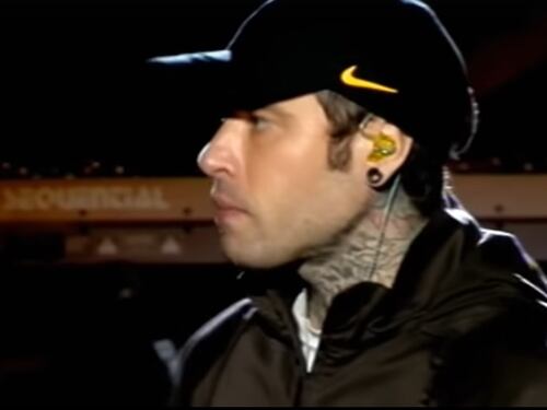 Altri guai per Fedez: "Al concertone ha fatto pubblicità occulta"