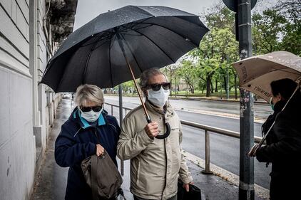 Milano, afflusso di pendolari in aumento alla stazione Cadorna 3