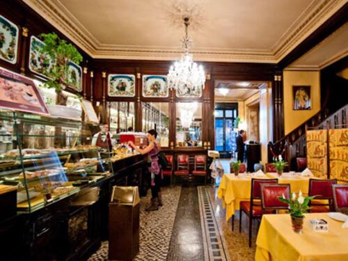 Per piacere, non chiamiamoli bar