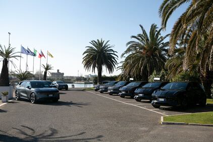 Zeekr in Italia, le foto delle prime foto su strada 2