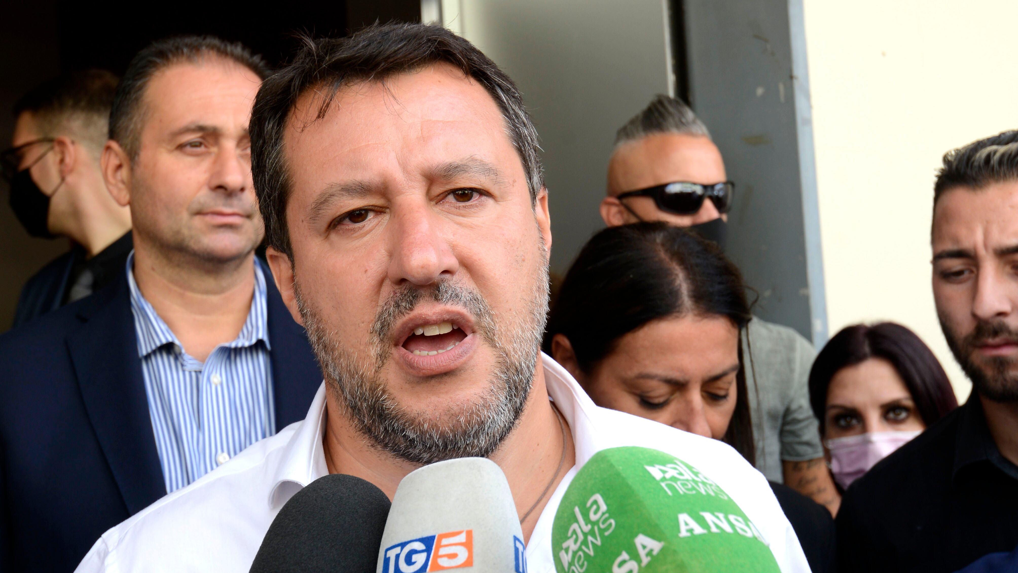 Il centrodestra alza le barricate: "Non passerà". E i promotori attaccano il Pd