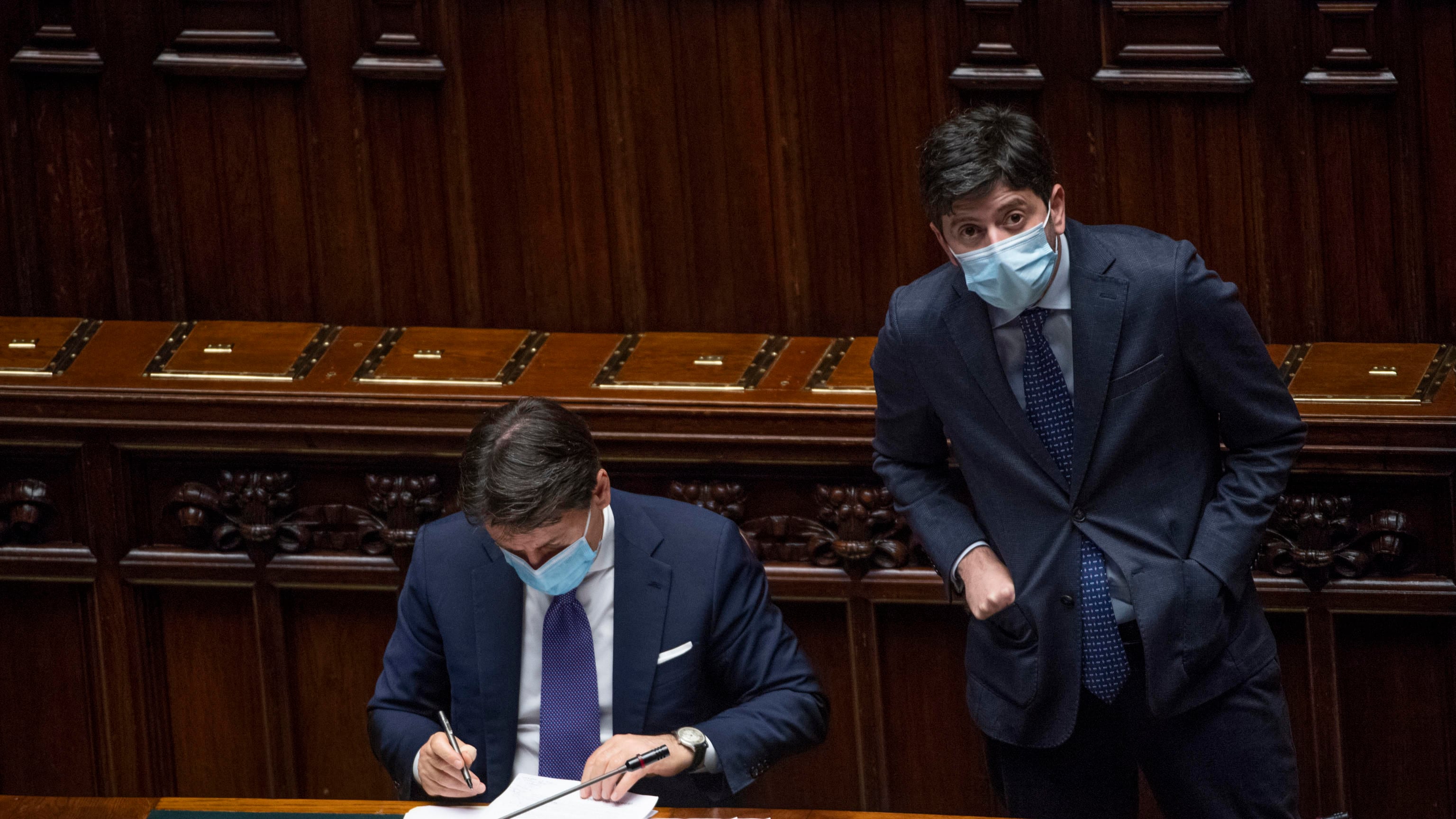 Dalla Cina alla maxi-parcella. Anatomia dello scandalo grillino