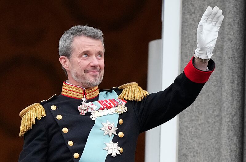 La regina Margrethe abdica. Sale al trono Re Frederik X 7