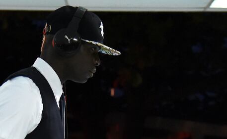 Balotelli torna in Italia con un nuovo look 9