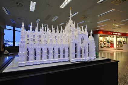 Milano, un Duomo da 100mila mattoncini Lego 7
