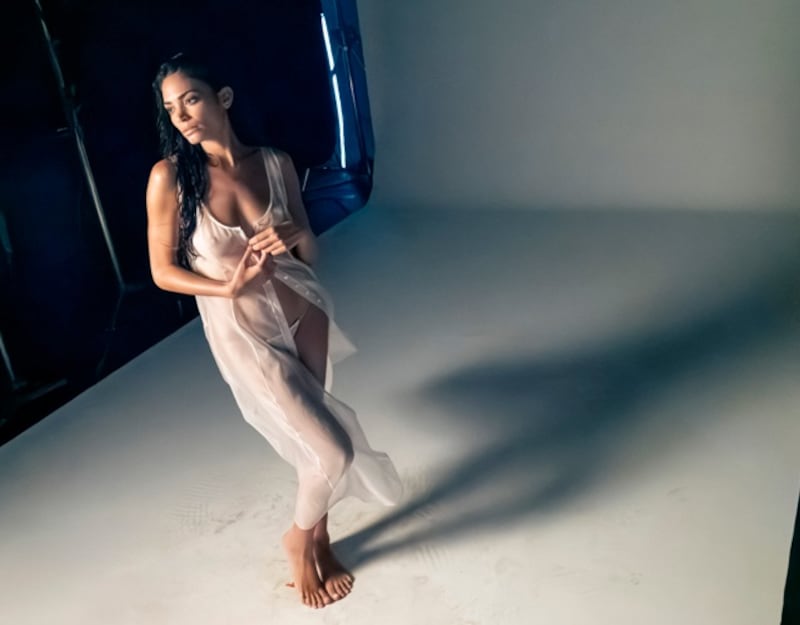 Elodie è tra le protagoniste del calendario Pirelli The Call 2025 2