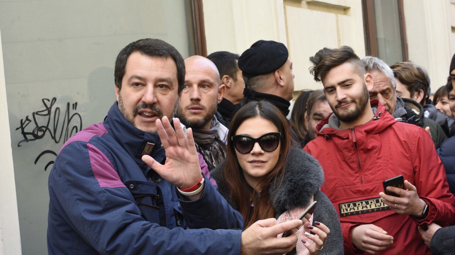 Salvini si ribella pure a Conte: "È una resa accoglierne 15"