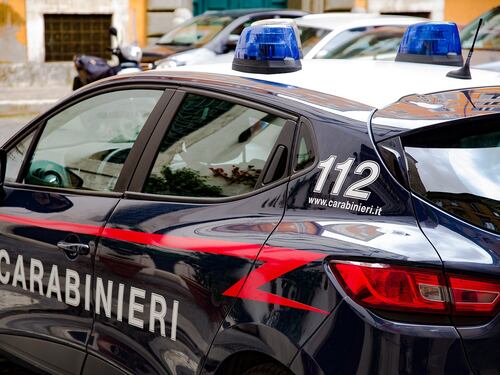 Napoli, ragazzo accoltellato forse per uno sguardo di troppo