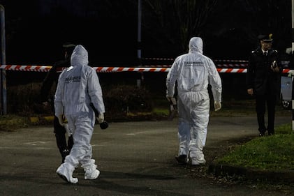 Accoltellata alle spalle dall'ex, l'orrore a Giussano: le immagini dalla scena 5